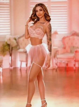 Larissa Blonde Sommer Beauty Privat Besuche Und Hotel In Wien